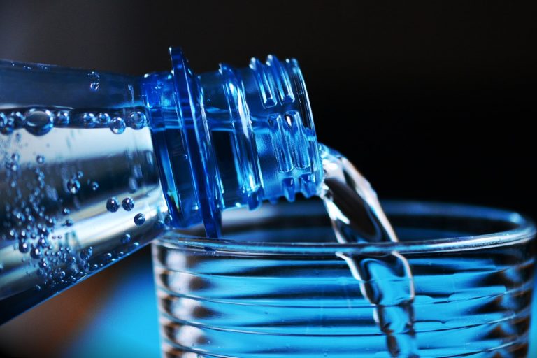 Picie wody – dlaczego jest tak ważne dla zdrowia?